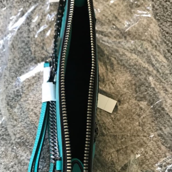 New Authentic Marc Jacobs Small Leather Crossbody Bag - Picture 5 of 6